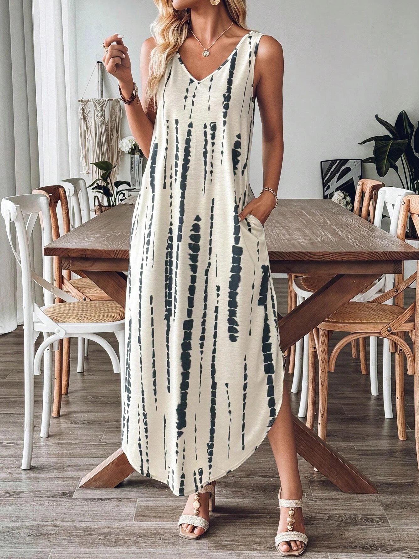 ashionable Casual Dress Sleeveless Summer Loose Slit Print Dress V-neck Color Blocked Print Sleeveless Long Dress For Women