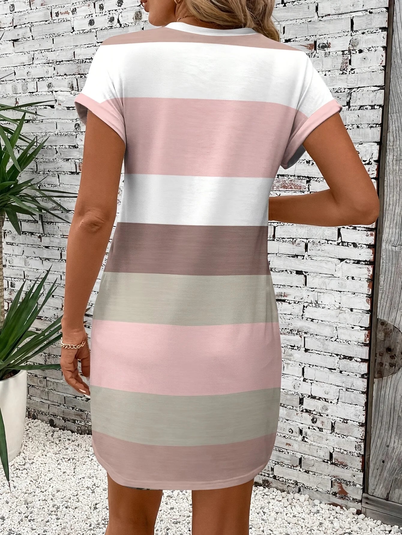 Plus Size Striped Women's T-Shirt Dress Casual Loose Short Sleeve Summer Dress with Pockets